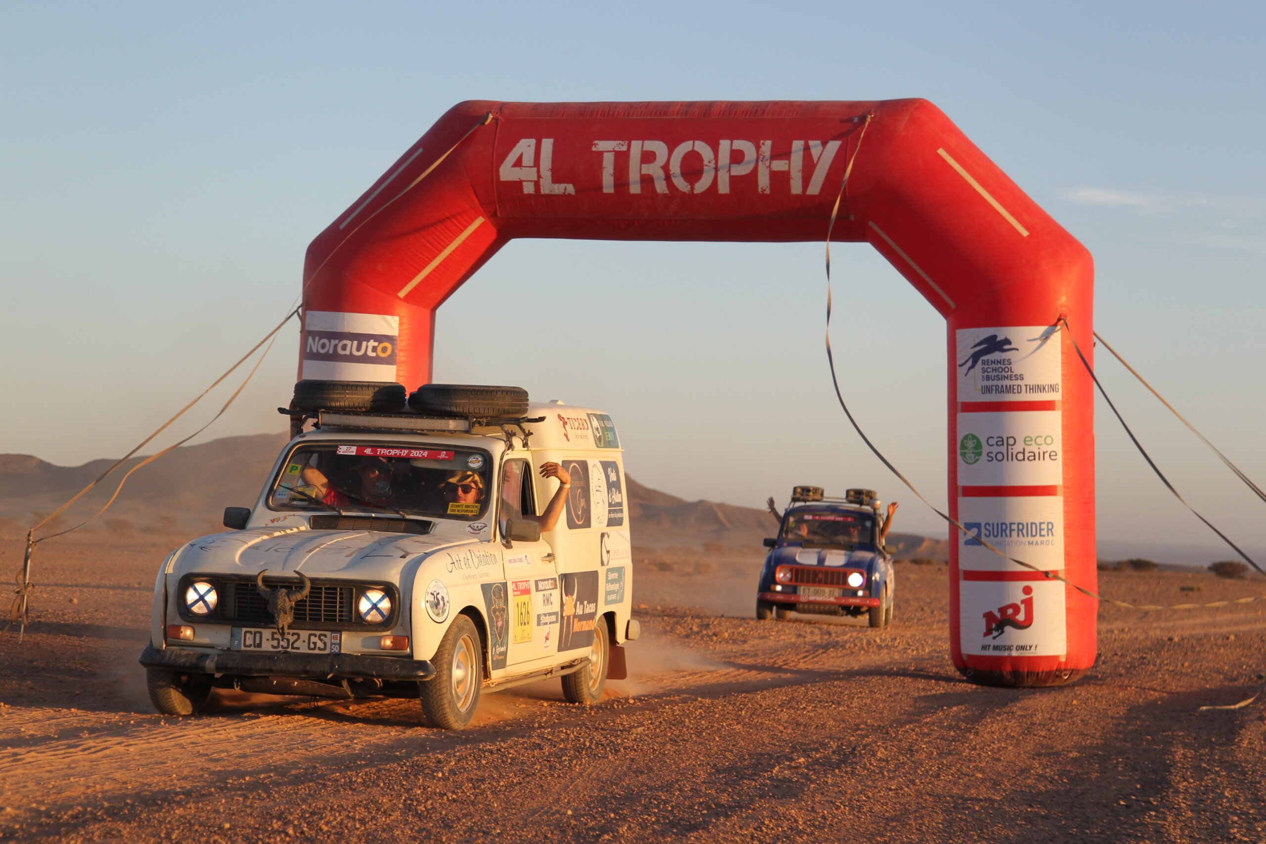 Image mise en avant de l'article LES COULISSES DU 4L TROPHY
