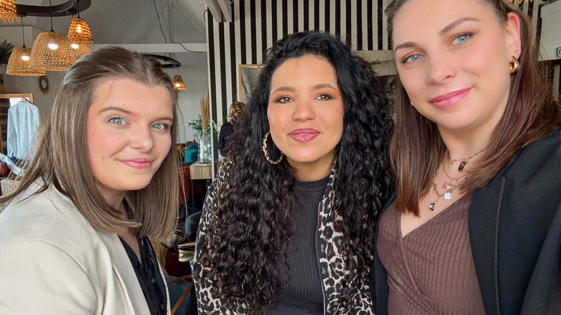 Image mise en avant de l'article DANS LES COULISSES DE MISS NORMANDIE
