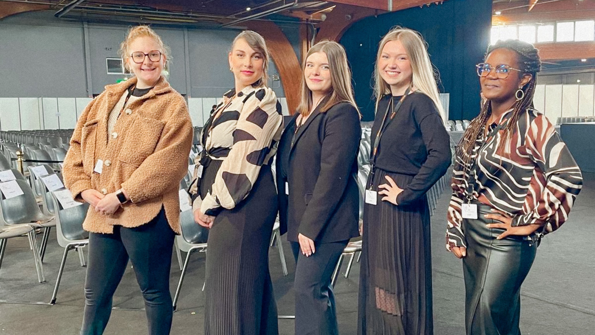 Image mise en avant de l'article MAQUILLAGE DE MISS : NOS ÉTUDIANTES EN COULISSES