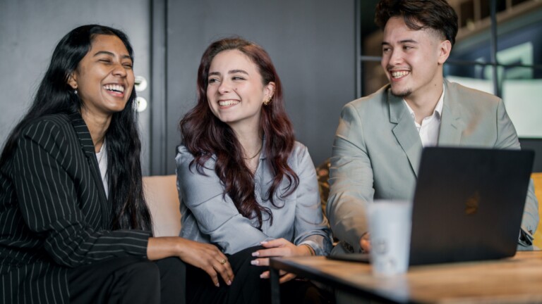 Bachelor Office Manager E2se Finance