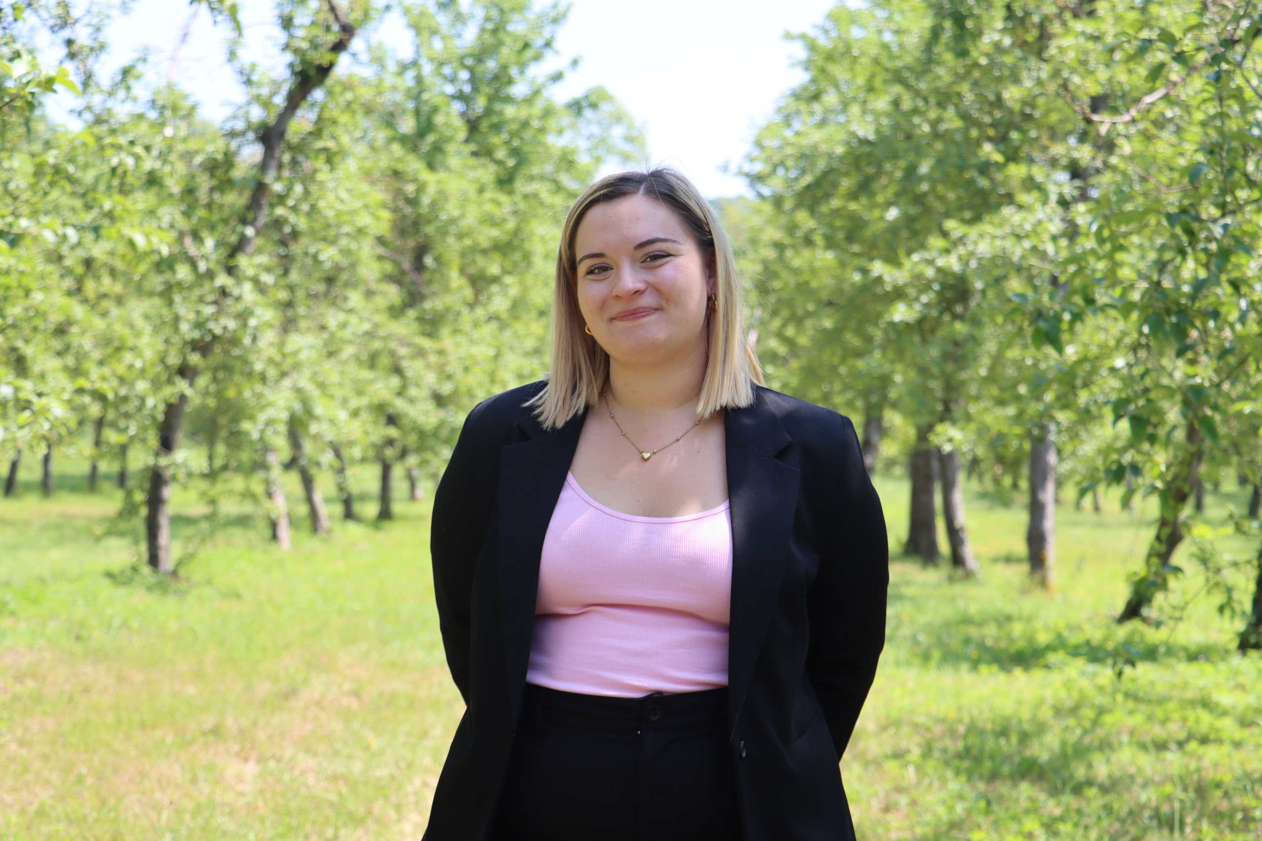 Image mise en avant de l'article Portrait d’alumni – Llya Lequien, BTS Tourisme E2SE International