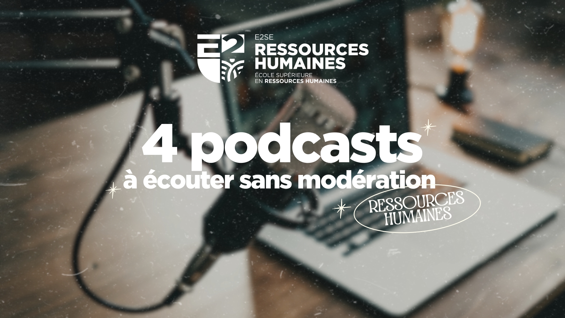 Image mise en avant de l'article 4 PODCASTS À ÉCOUTER