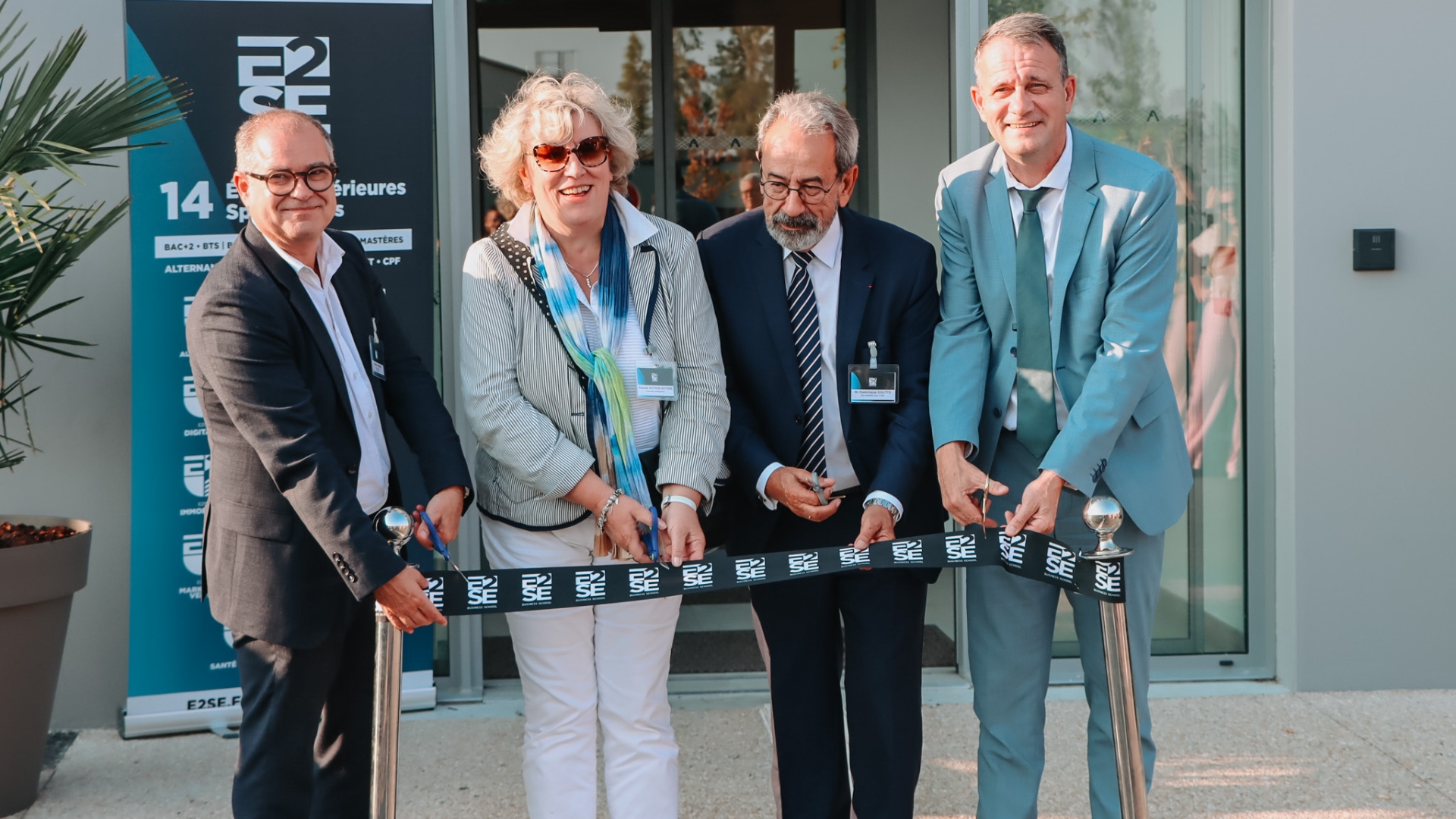 Image mise en avant de l'article INAUGURATION AVEC LE MAIRE DE COLOMBELLES