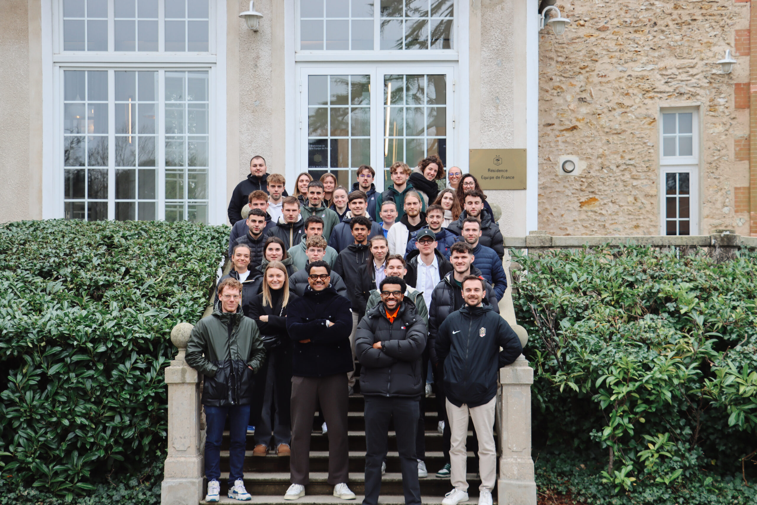 Image mise en avant de l'article 1 Journée à Clairefontaine avec nos étudiants E2SE Sport Business